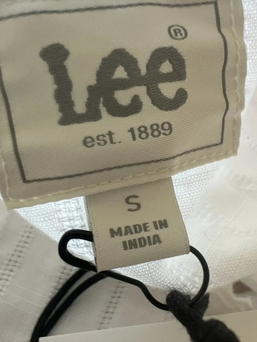 LEE RUFFLE TOP - Picture 10 of 11